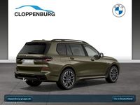 Neu BMW X7 M Sport 352 PS (258 kW) 2026 Grau SUV