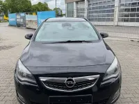 Gebraucht Opel Astra Edition 110 PS (80 kW) 2010 Schwarz Kombi