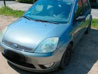 Używany Ford Fiesta 100 KM (73 kW) 2002 Srebrny Hatchback