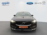 Gebraucht Volvo XC60 Ultimate 235 PS (172 kW) 2022 Platinum grey metallic SUV