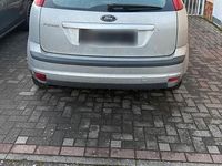 Gebraucht Ford Focus 110 PS (80 kW) 2007 Grau Limousine