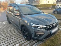 Gebraucht Dacia Jogger Extreme 101 PS (74 kW) 2025 Grau Van / Kleinbus
