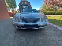 Usata Mercedes E220 150 CV (110 kW) 2004 Argento Berlina