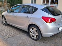 Gebraucht Opel Astra 120 PS (88 kW) 2011 Silber Limousine