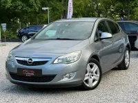 Gebraucht Opel Astra Design Edition 125 PS (91 kW) 2011 Silber Limousine