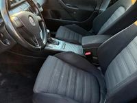 Gebraucht VW Passat 140 PS (102 kW) 2006 Grau Kombi