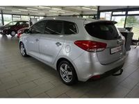 Gebraucht Kia Carens 136 PS (100 kW) 2014 Silber metallic Van / Kleinbus
