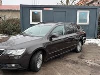Gebraucht Skoda Superb 125 PS (91 kW) 2014 Braun Kombi