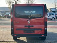 Gebraucht Renault Trafic Komfort 150 PS (110 kW) 2022 Rot Van / Kleinbus