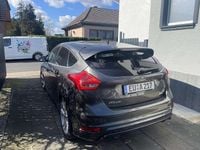 Gebraucht Ford Focus Titanium 182 PS (133 kW) 2016 Grau Limousine