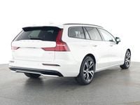 Gebraucht Volvo V60 Plus 197 PS (144 kW) 2025 Weiss Kombi
