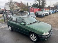 Second-hand Opel Astra 71 CP (52 kW) 1995 Verde Berlinǎ
