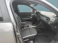 Neu Dacia Duster 122 PS (89 kW) 2026 Grün SUV