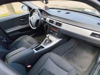 Gebraucht BMW 320 170 PS (125 kW) 2008 Blau Limousine