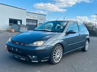 Gebraucht Ford Focus ST 173 PS (127 kW) 2002 Grau Limousine