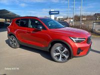 Gebraucht Volvo XC40 Plus 163 PS (119 kW) 2025 Rot / fusion red (metallic) SUV