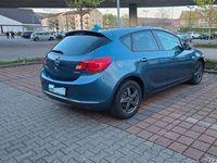 Second-hand Opel Astra 140 CP (102 kW) 2015 Albastru Berlinǎ