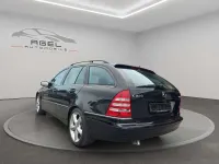 Gebraucht Mercedes C220 150 PS (110 kW) 2005 Obsidianschwarz  metalliclack Kombi