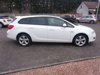 Gebraucht Opel Astra 140 PS (102 kW) 2012 Weiß Kombi