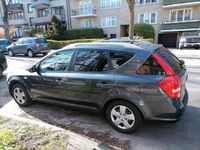 Gebraucht Kia Ceed 109 PS (80 kW) 2010 Grün Kleinwagen