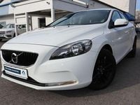 Gebraucht Volvo V40 Kinetic 120 PS (88 kW) 2017 Ice white, solid Kombi