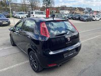 Gebraucht Fiat Punto Lounge 105 PS (77 kW) 2016 Colore esterno Kleinwagen