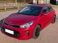 Gebraucht Kia Rio DREAM-TEAM Edition 101 PS (74 kW) 2018 Rot Limousine