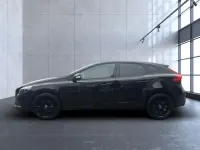 Gebraucht Volvo V40 You! 120 PS (88 kW) 2013 Schwarz Limousine