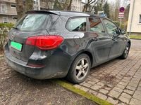 Gebraucht Opel Astra Edition 120 PS (88 kW) 2012 Schwarz Kombi
