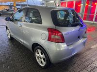 Gebraucht Toyota Yaris 87 PS (63 kW) 2007 Grau Kleinwagen