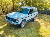 Gebraucht Lada Taiga 83 PS (61 kW) 2017 Weiß SUV
