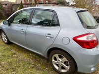 Gebraucht Toyota Auris Edition 99 PS (72 kW) 2011 Blau Kleinwagen