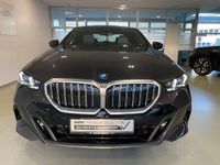 Gebraucht BMW 550e Sport Line 489 PS (359 kW) 2024 Grau Limousine