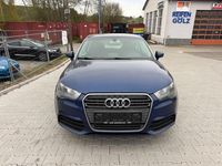 Gebraucht Audi A1 Attraction 105 PS (77 kW) 2010 Blau Kleinwagen