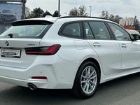 Gebraucht BMW 318 156 PS (114 kW) 2025 Weiß Kombi