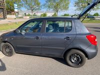 Gebraucht Skoda Fabia Classic 86 PS (63 kW) 2009 Grau Limousine