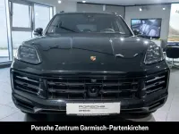 Gebraucht Porsche Cayenne E-Hybrid 470 PS (345 kW) 2024 Schwarz SUV