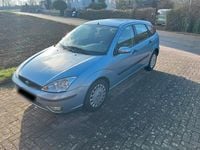 Gebraucht Ford Focus 101 PS (74 kW) 2004 Blau Kleinwagen