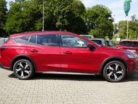 Gebraucht Ford Focus Active X 116 PS (85 kW) 2024 Fantastic red tc Kombi