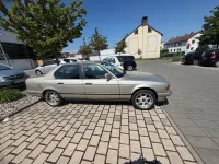 Gebraucht BMW 730 188 PS (138 kW) 1989 Gold Limousine