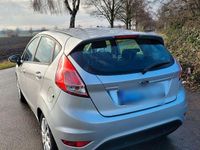 Gebraucht Ford Fiesta Trend 80 PS (58 kW) 2017 Silber Kleinwagen