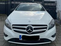 Gebraucht Mercedes A180 2013 Weiß Kleinwagen