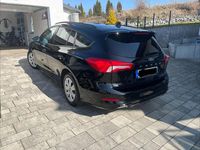 Gebraucht Ford Focus ST-Line 120 PS (88 kW) 2018 Schwarz Kombi