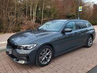 Gebraucht BMW 320 Advantage 190 PS (139 kW) 2020 Grau Kombi