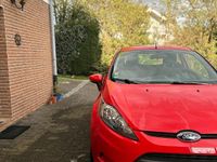 Gebraucht Ford Fiesta 60 PS (44 kW) 2010 Rot Kleinwagen