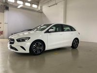 Gebraucht Mercedes B200 163 PS (119 kW) 2024 Unilack polarweiß Van / Kleinbus