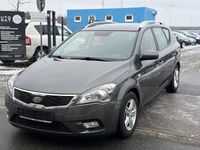 Gebraucht Kia Ceed Sportswagon 116 PS (85 kW) 2011 Grau Kombi