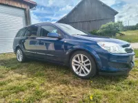 Gebraucht Opel Astra 140 PS (102 kW) 2009 Blau Kombi