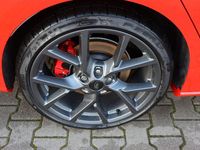 Neu Ford Focus ST 280 PS (205 kW) 2025 Race red Limousine