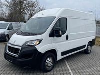 Gebraucht Peugeot Boxer 165 PS (121 kW) 2019 Weiß Van